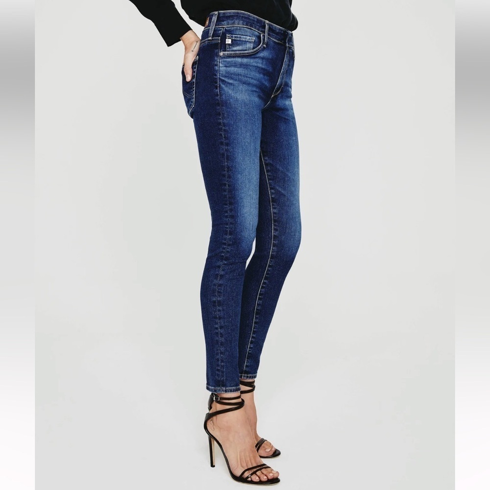 NWOT AG Farrah Skinny Ankle Jeans Vapor Wash Adapt Blue Denim Casual Women’s 28